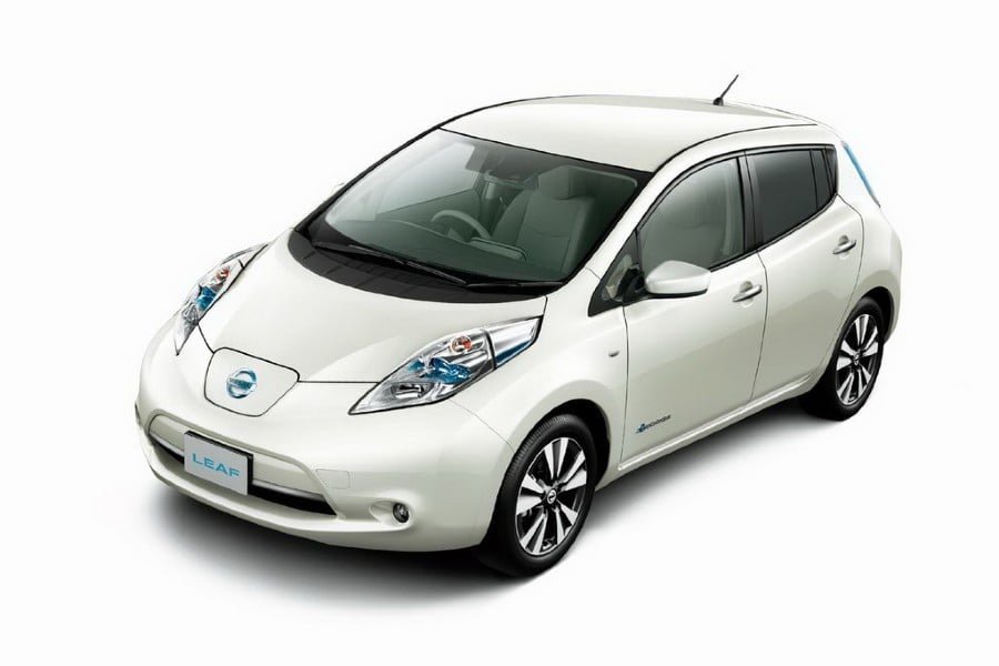 web_Nissan_Leaf_AZE0_39-Oct-20-2021-01-04-30-02-AM
